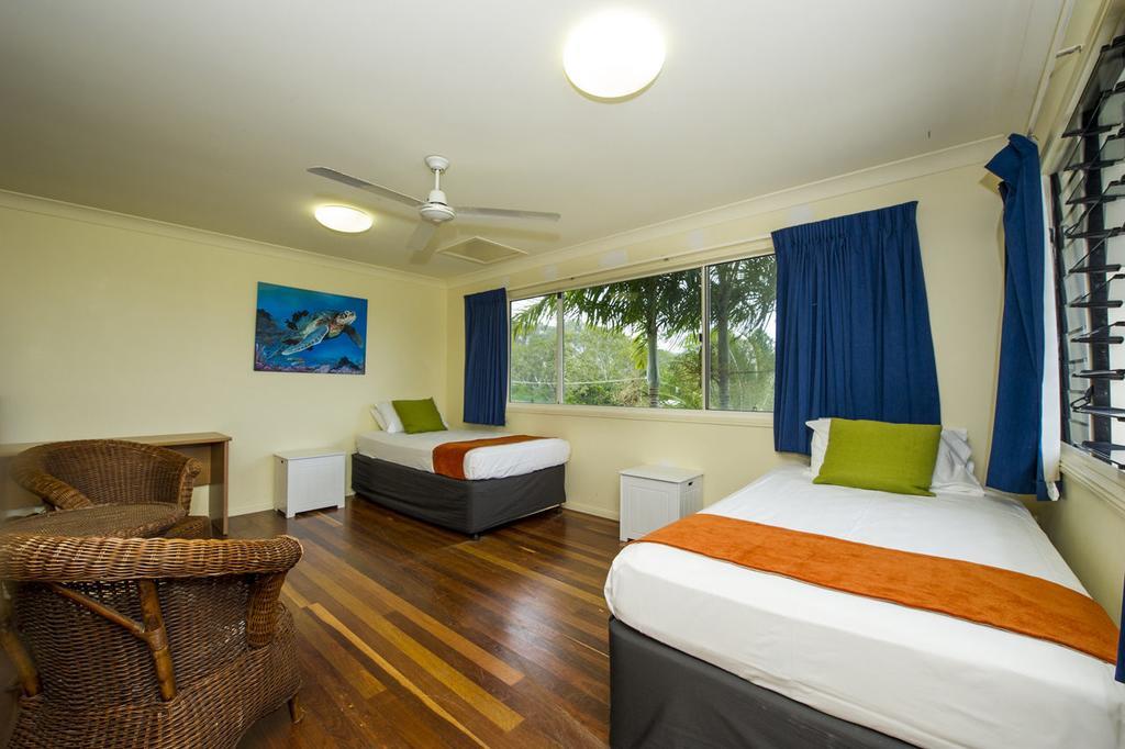 Manyana, 3 Opalia Court Villa Nelly Bay Exterior photo